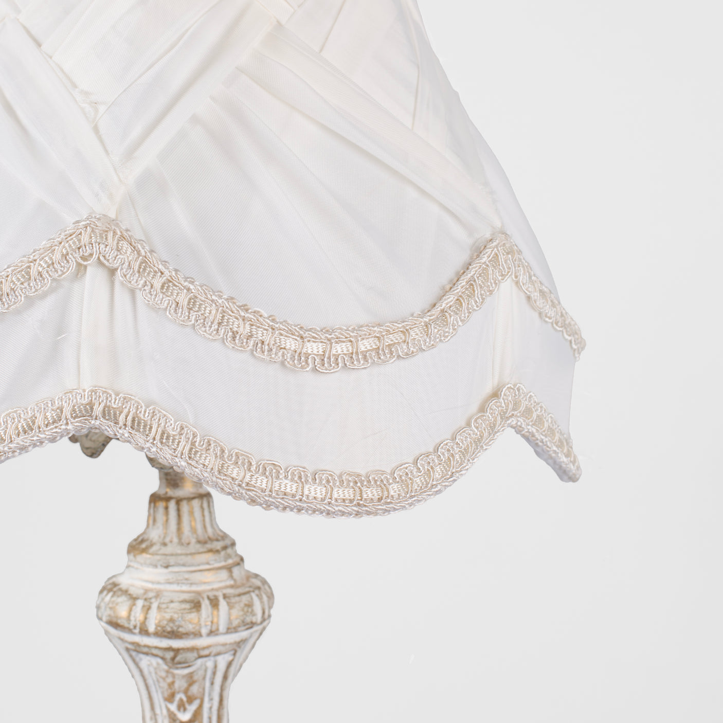 Lumora Table Lamp - Ta_Cl_001