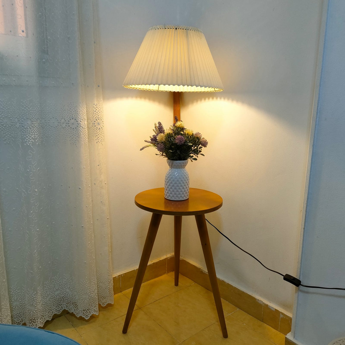 Felyra Table lamb_ET27