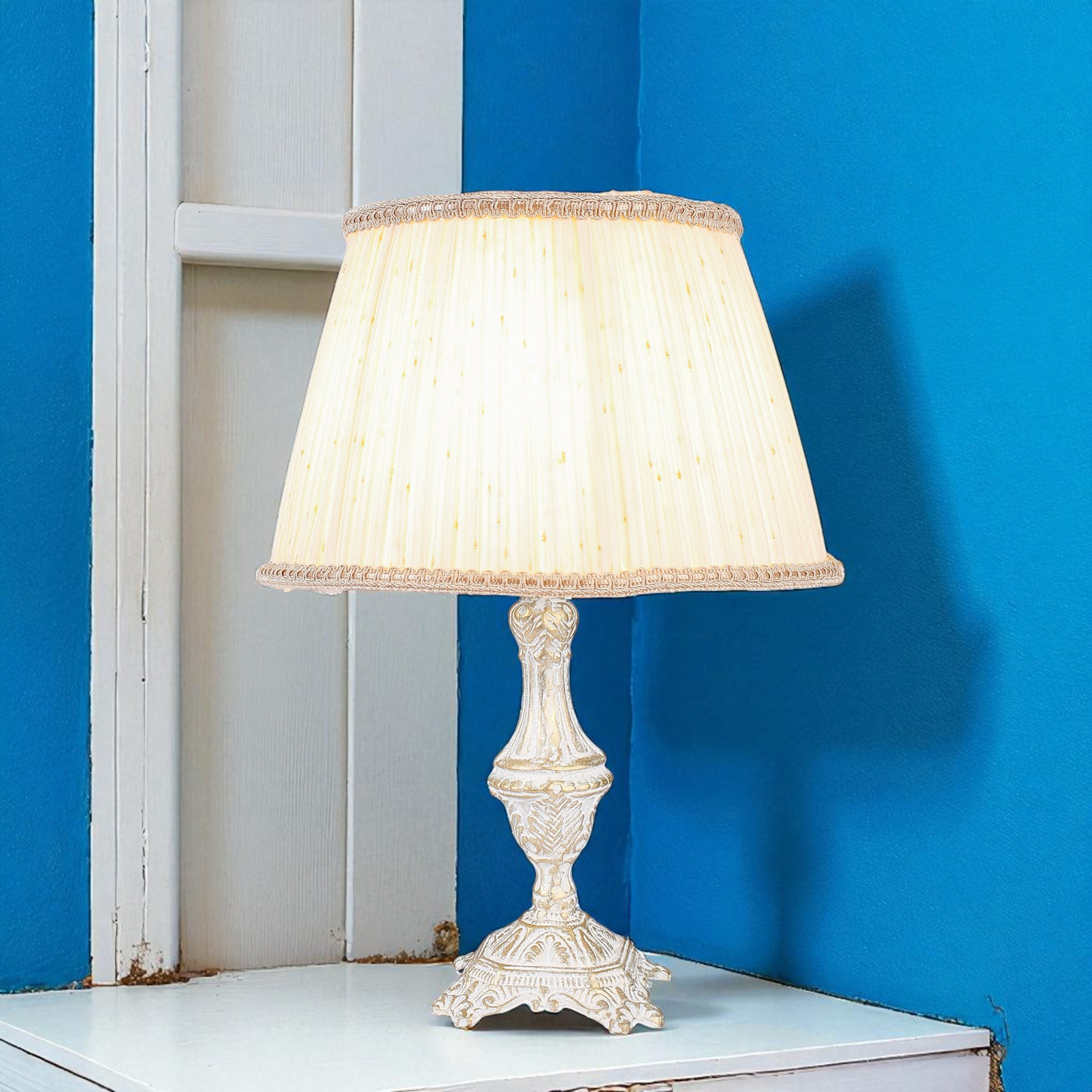 IllumiaX Table Lamp - Ta_Cl_037