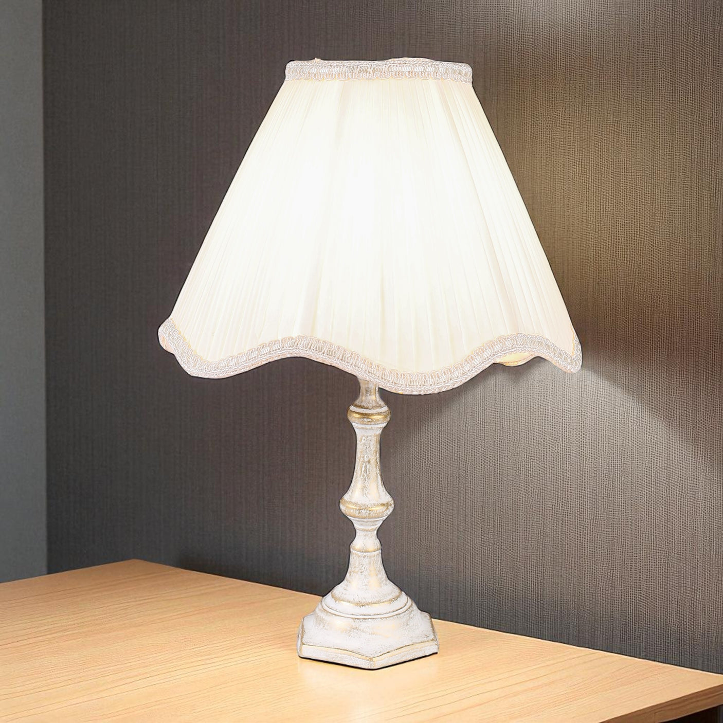 Luxium Table Lamp - Ta_Cl_073