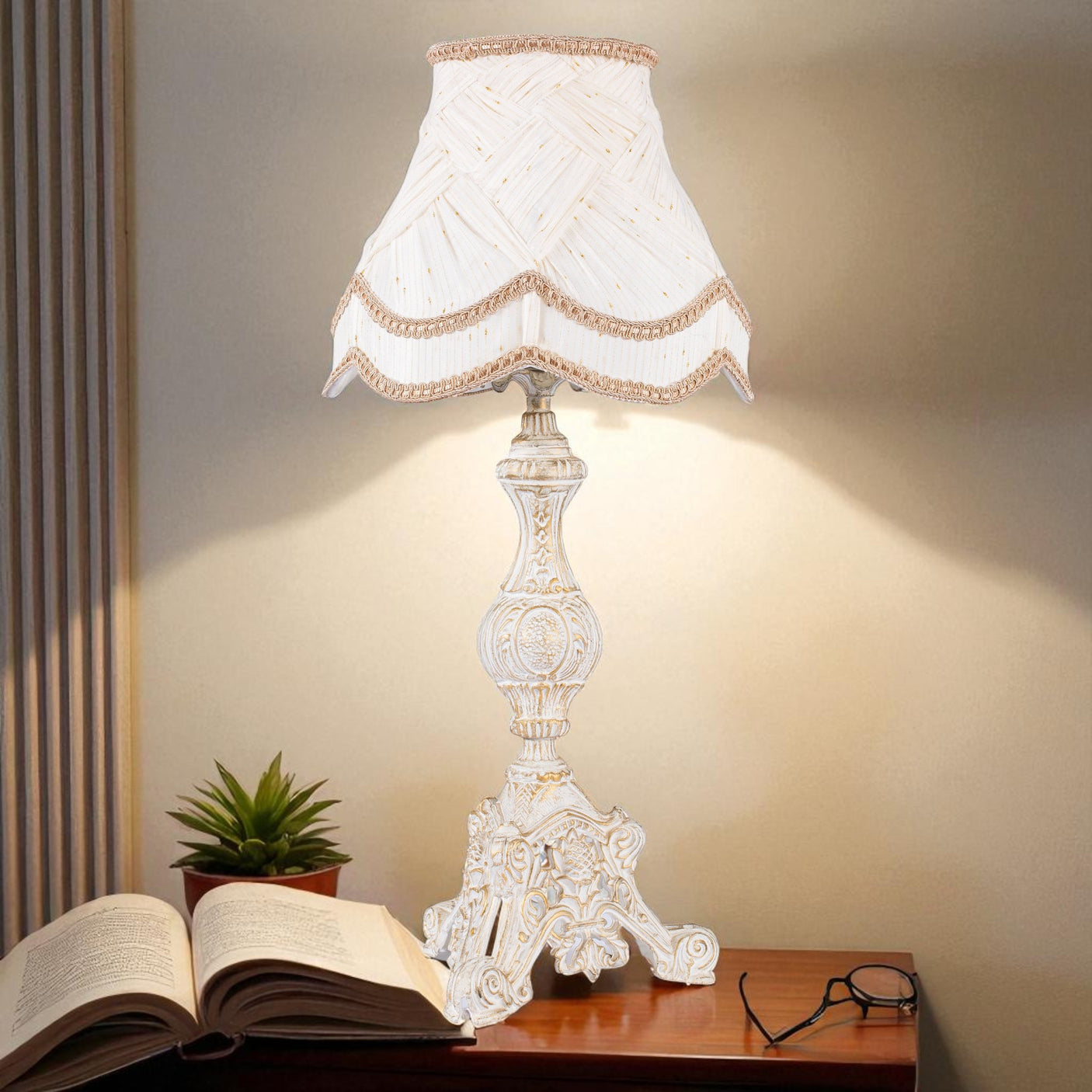 Radiance Table Lamp - Ta_Cl_003