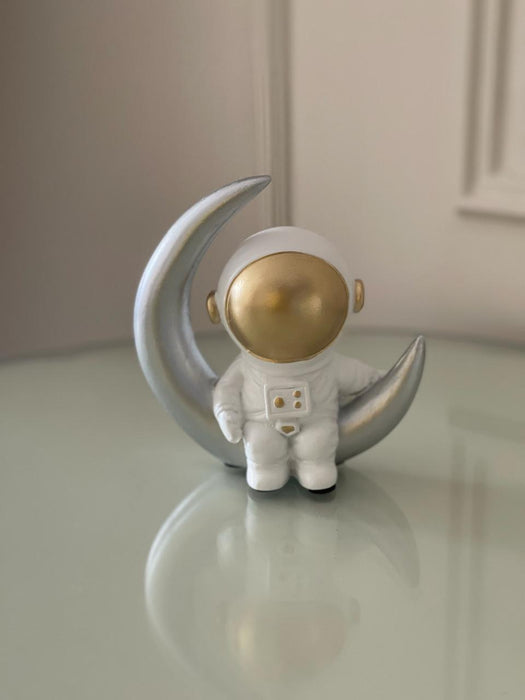 Little Astronaut Moon Table accessory-29 DH