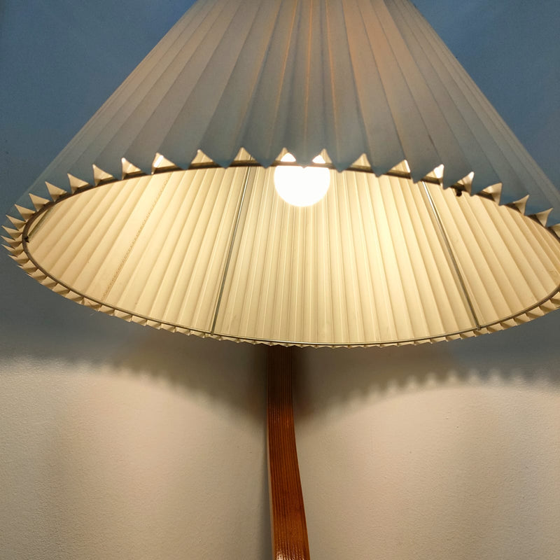 Felyra Table lamb_ET27