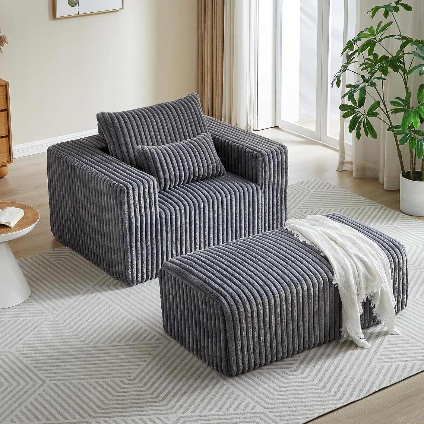 Zeya Armchair with pouf-Hippo250