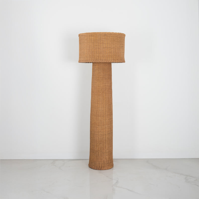 Mira floor lamb _TB33