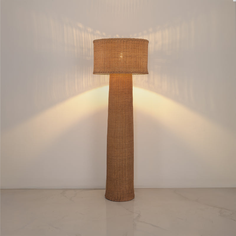 Mira floor lamb _TB33