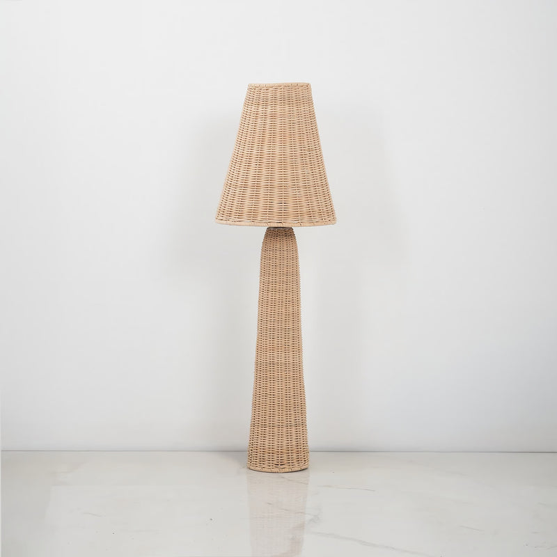 Nola floor lamb _TB34