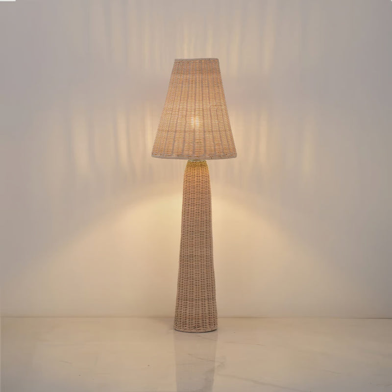 Nola floor lamb _TB34