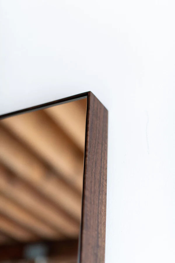 Karen Mirror-Hippo287