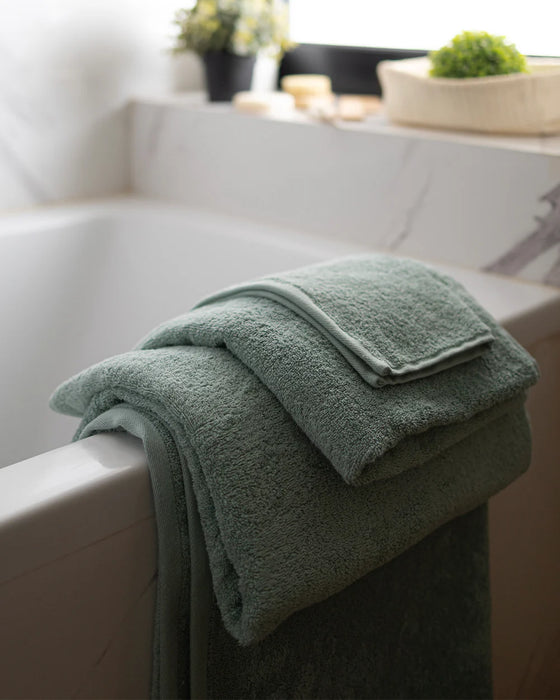 Bathroom Towel-2520247950040