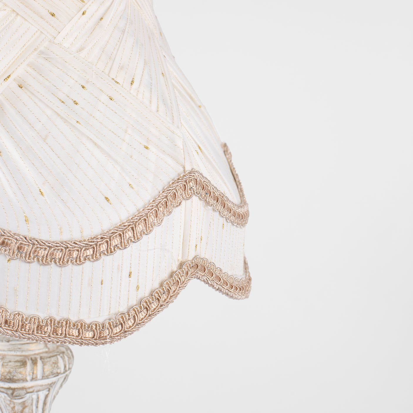 Radiance Table Lamp - Ta_Cl_003