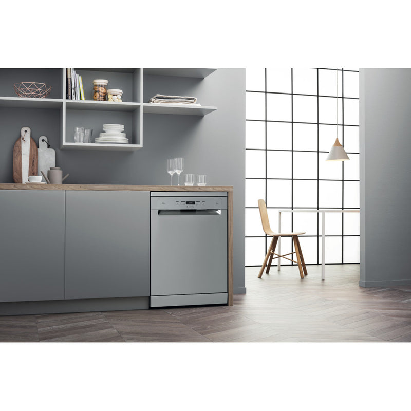 Ariston dishwasher: full size, inox color - LFC 3C26 W X