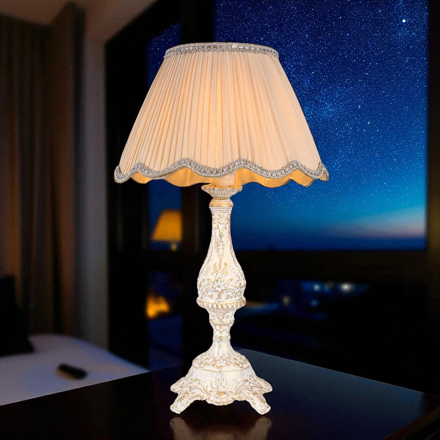 Illuvia Table Lamp - Ta_Ne_Cl_090