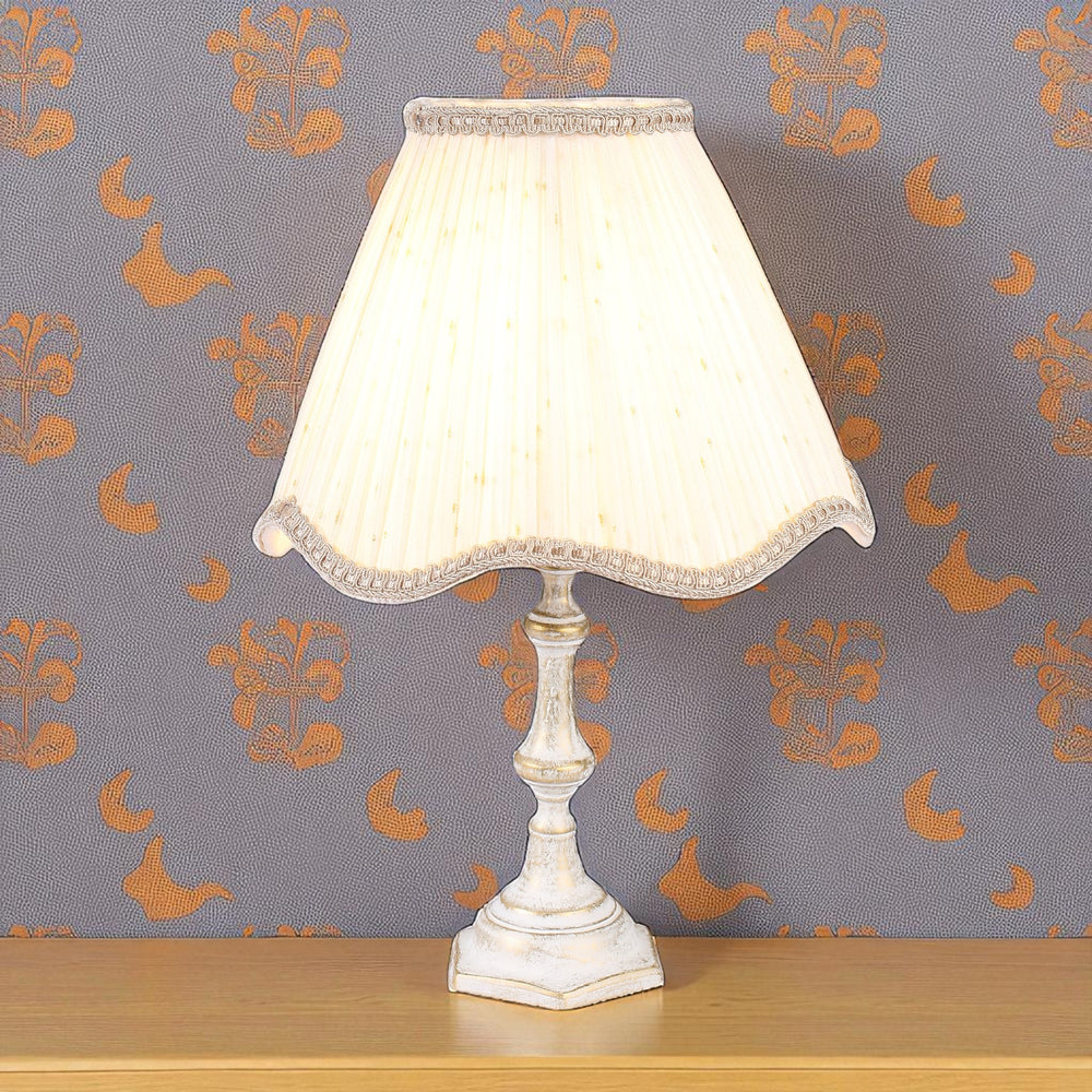 Flamvia Table Lamp - Ta_Cl_071
