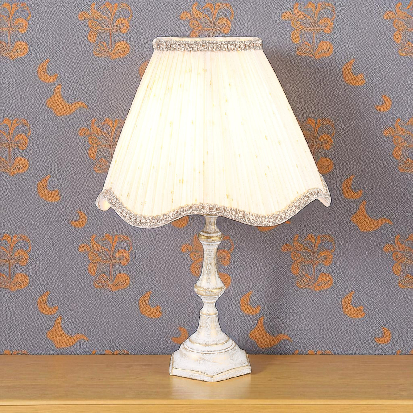 Flamvia Table Lamp - Ta_Cl_071