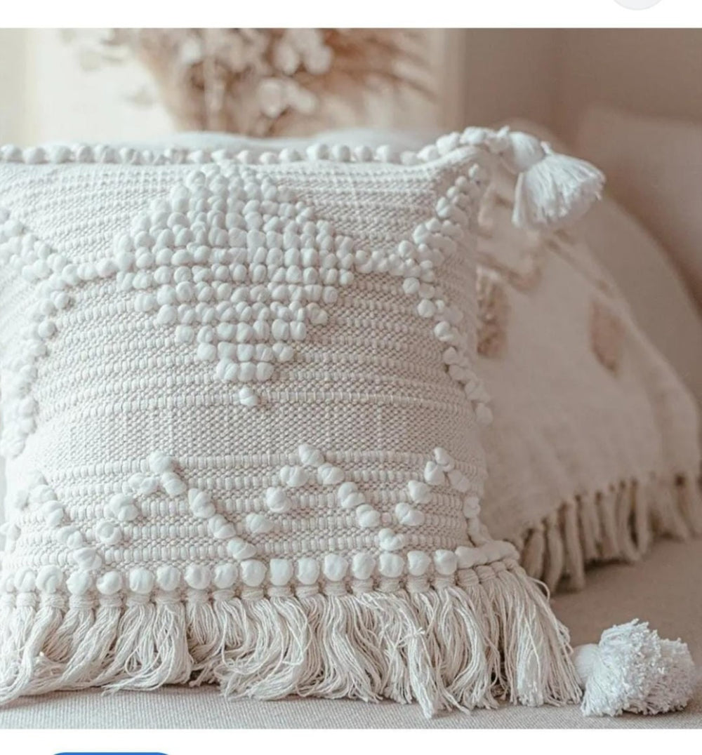 Ivmar Cushion - S423