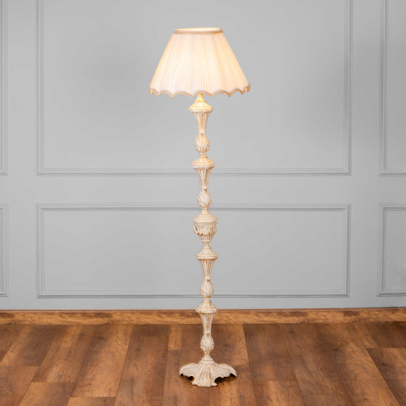 Rayvia Floor Lamp - Fl_Cl_005