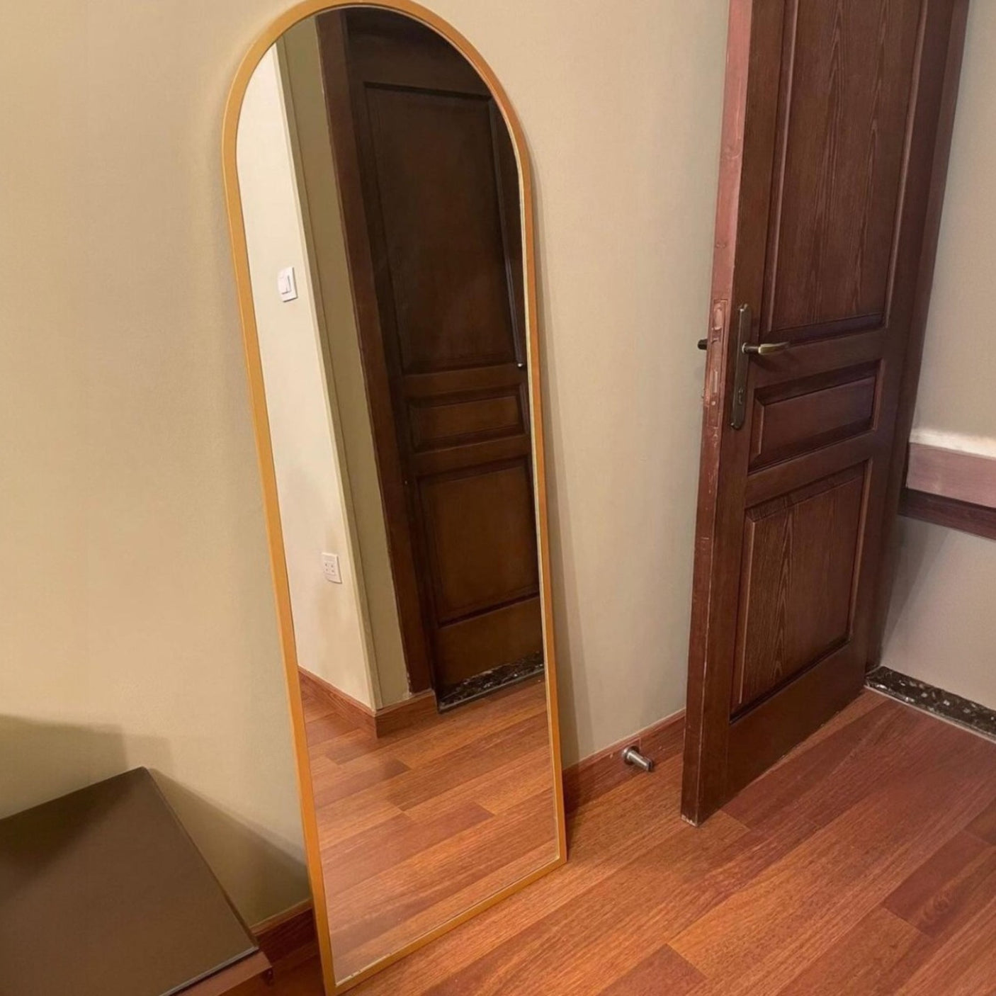 Zarvia Mirror - A22