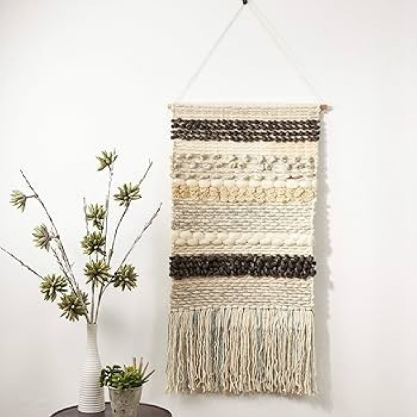 Havic Wall Rug - S406