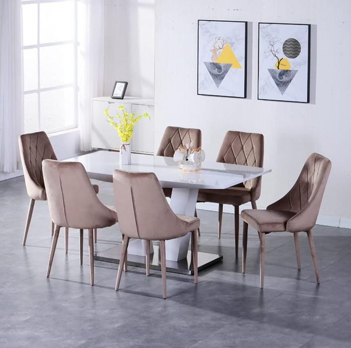 Layton Dining room with 6 Chairs-H11